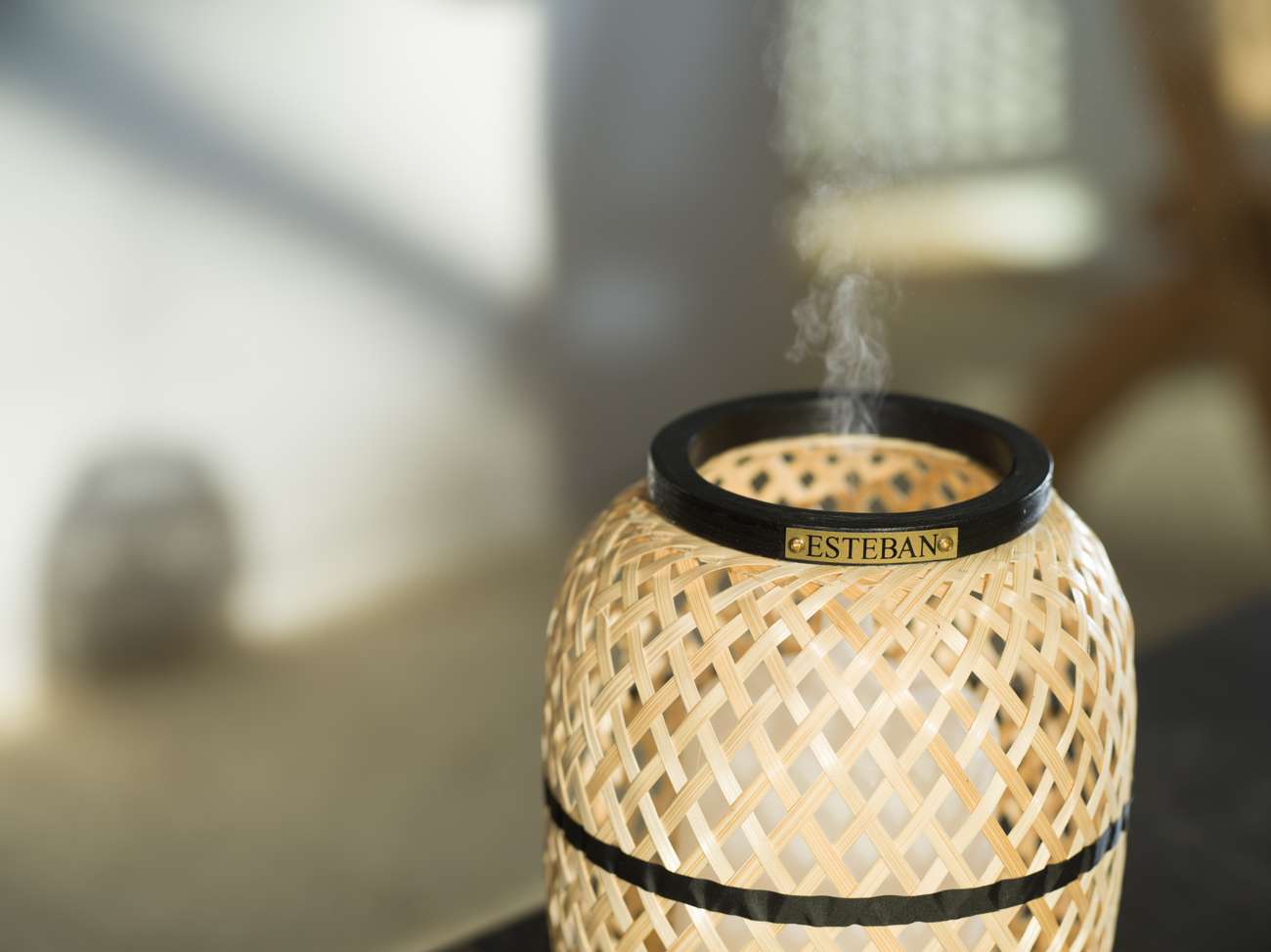 Duftnebel-Diffusor – Bambus & Licht Edition